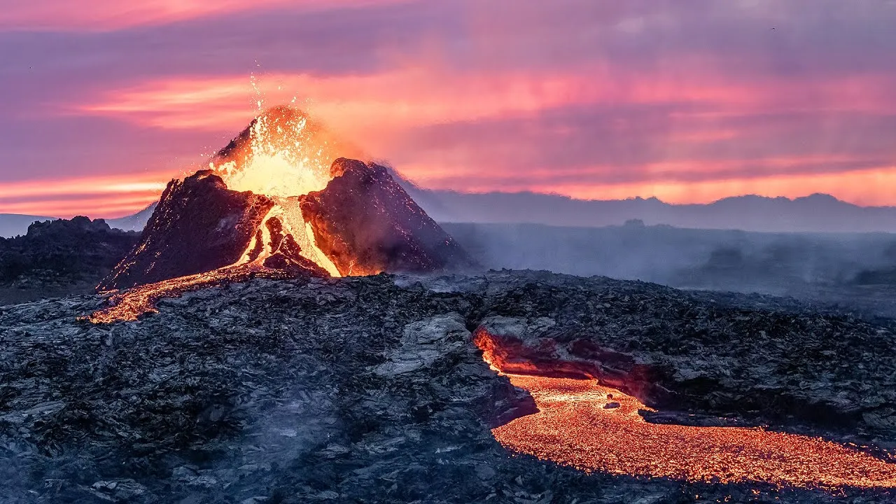 暗网禁区 - 火山之心纪录片